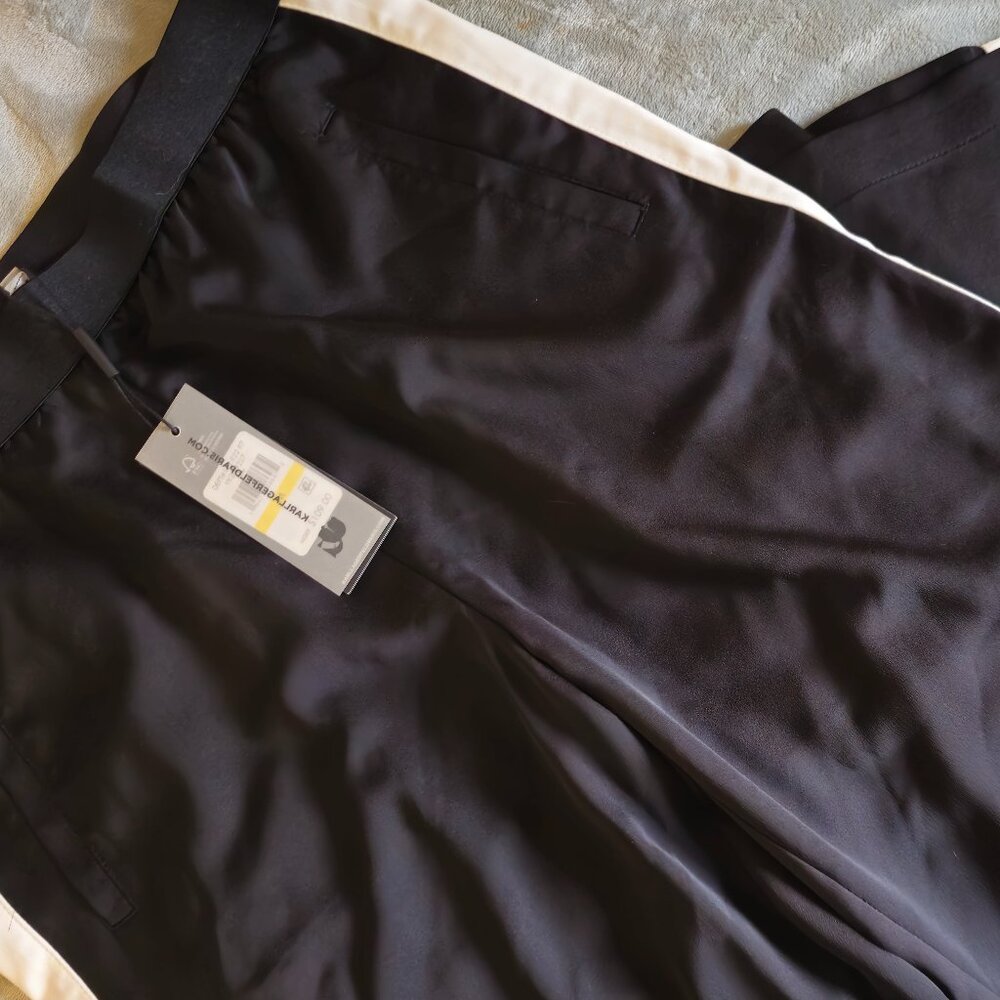 Wide leg pants
